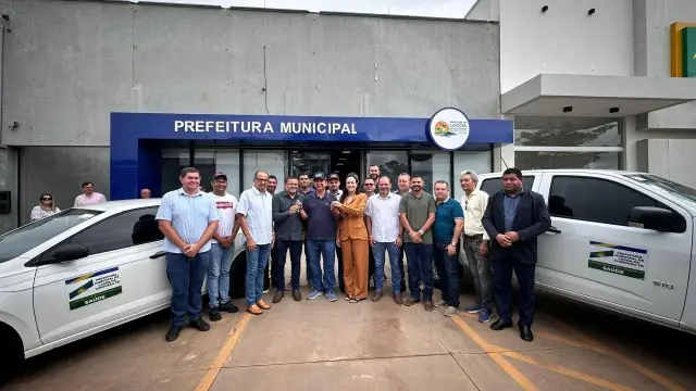 Prefeitura de Lagoa da Confusão reforça frota da Saúde com entrega de dois novos veículos