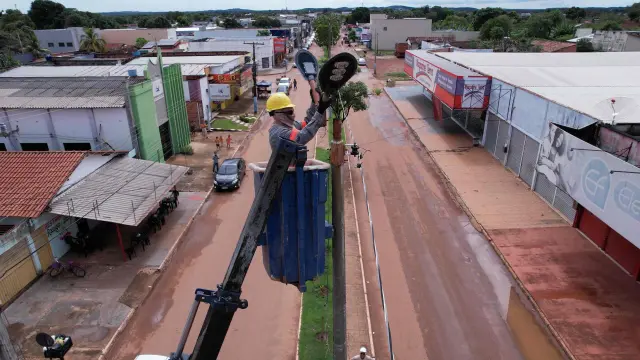Setor de chácaras Sol Nascente, Javaés e Jardim dos Ipês recebem iluminação de LED; Prefeitura segue ampliando melhorias em toda a cidade
