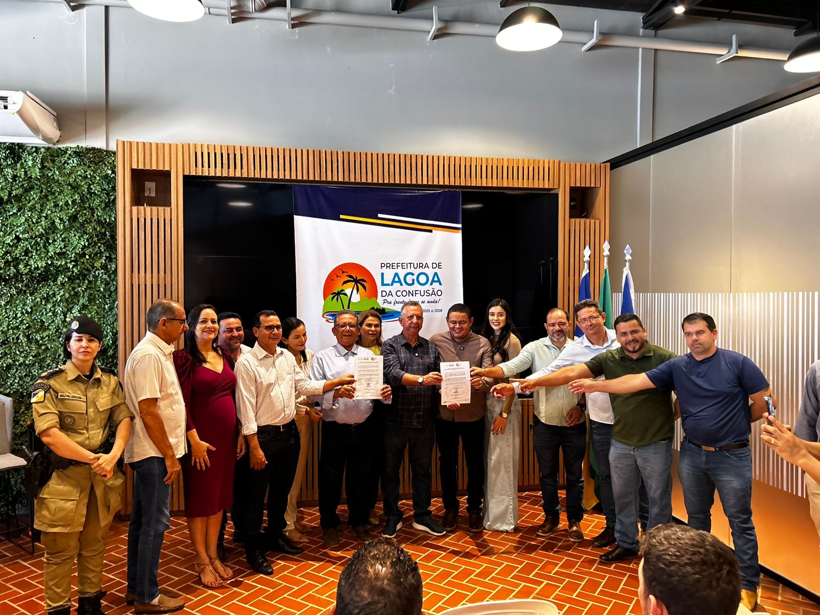 Lagoa da Confusão recebe mais de R$ 6 milhões em investimentos: ordens de serviço são assinadas com presença do Deputado Toinho Andrade, Prefeito Thiago Lagoense, Vice-prefeito Salu e lideranças locais